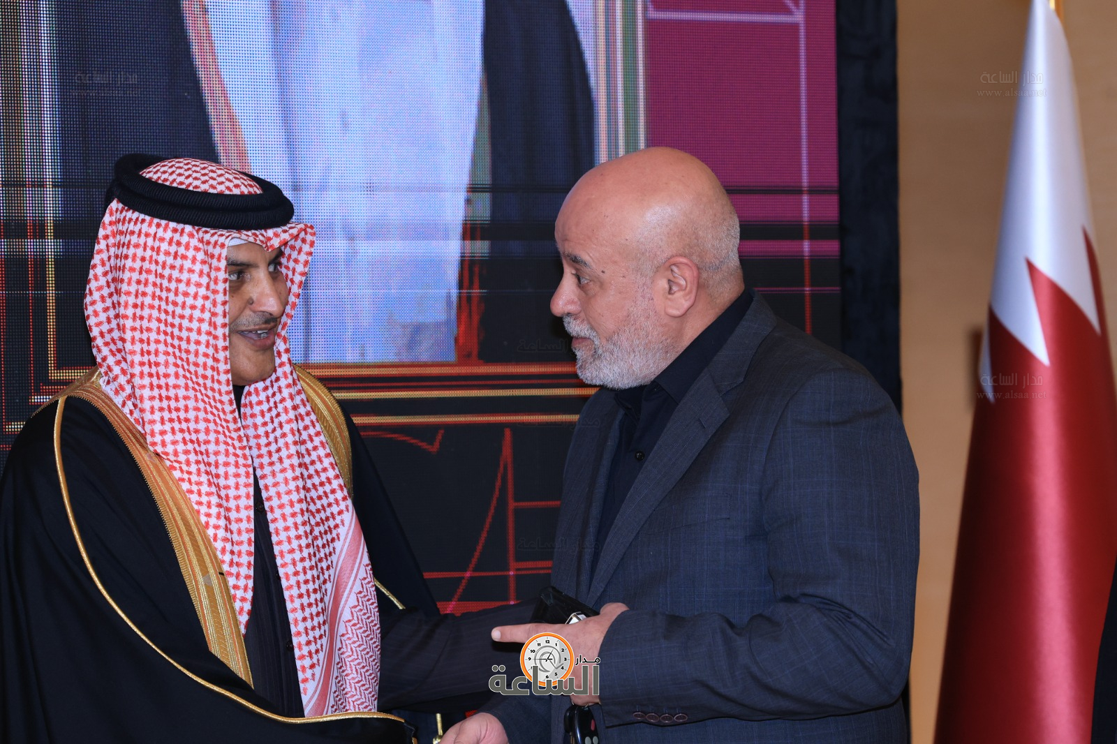 Madar Al-Saa Images 0.04621941612899361