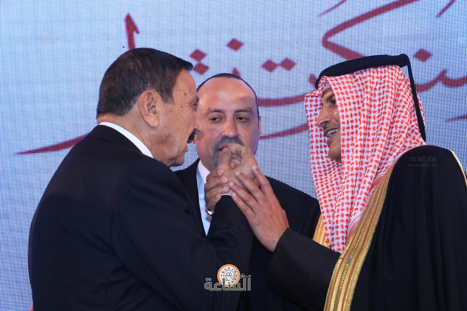 Madar Al-Saa Images 0.7847158854385359