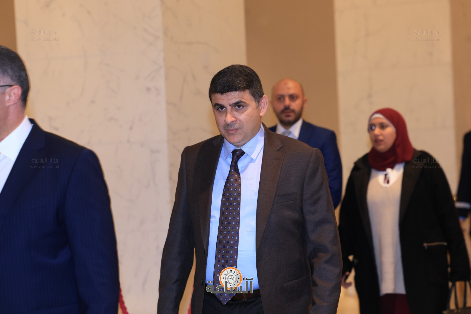 Madar Al-Saa Images 0.981319537955881