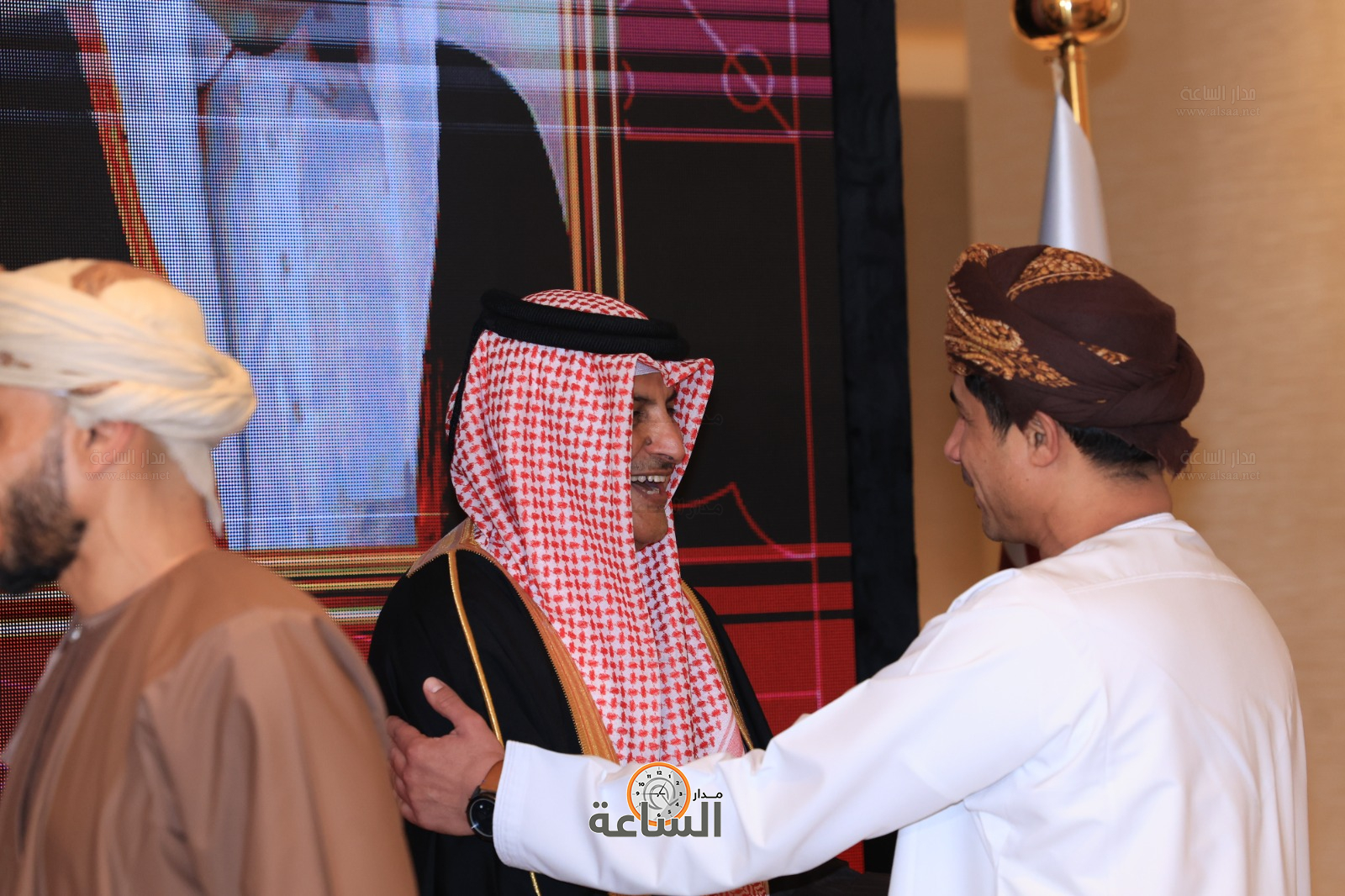 Madar Al-Saa Images 0.492187255943327