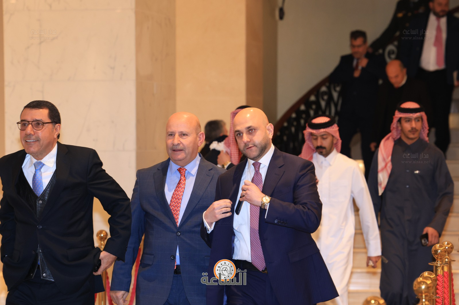 Madar Al-Saa Images 0.3543779297336853