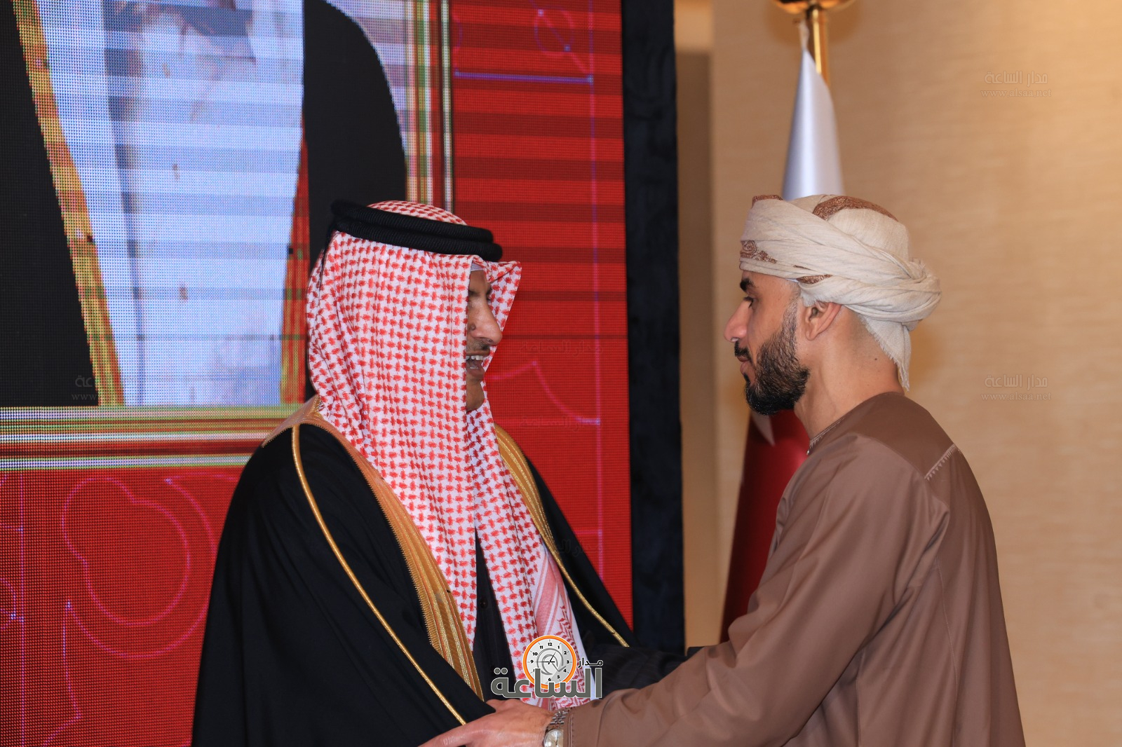 Madar Al-Saa Images 0.4088865875675143