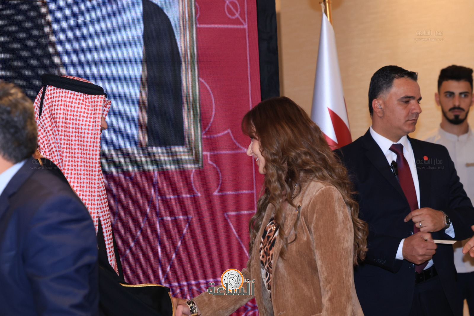 Madar Al-Saa Images 0.05941165556635686