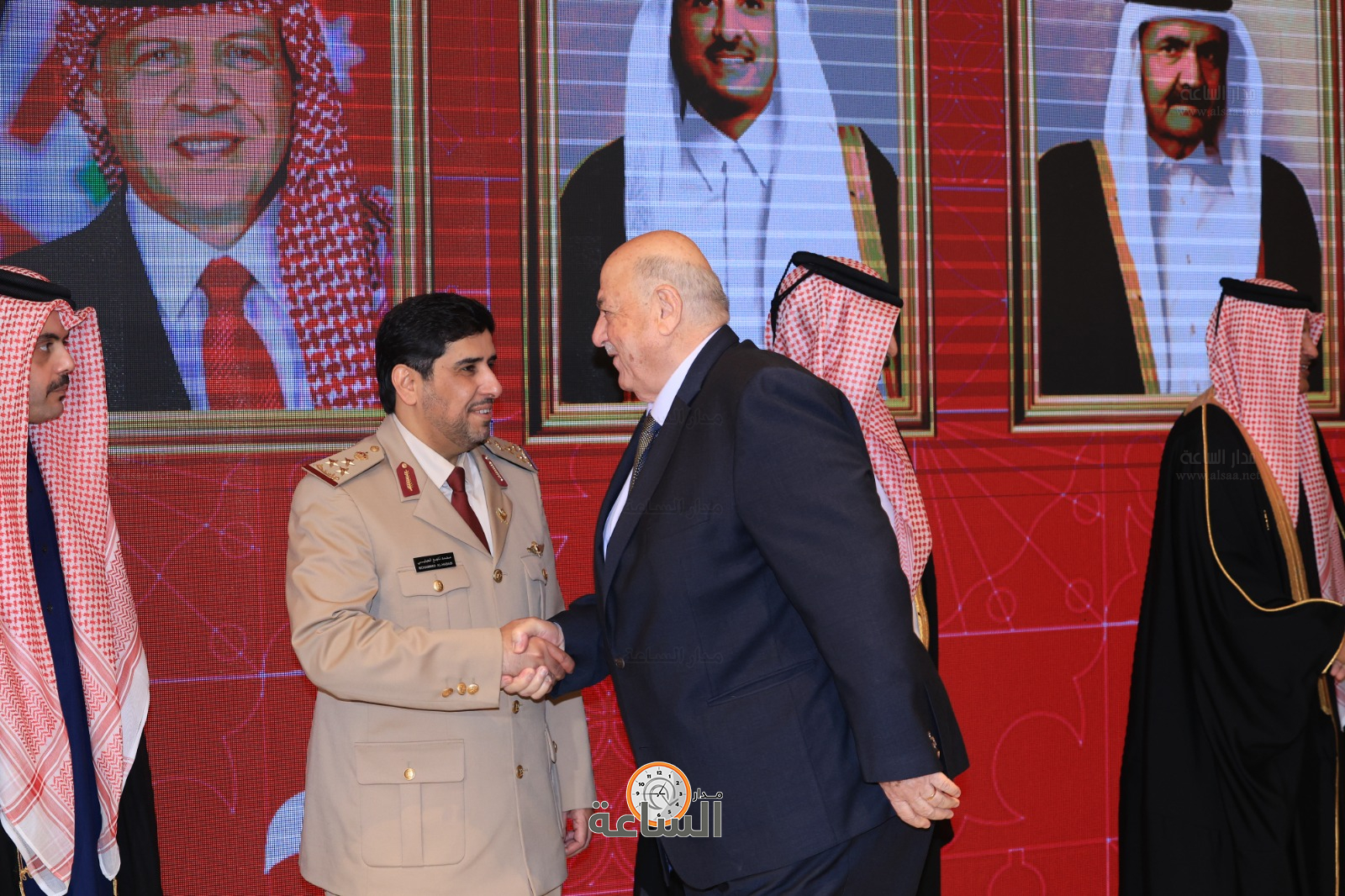 Madar Al-Saa Images 0.27913105988625697