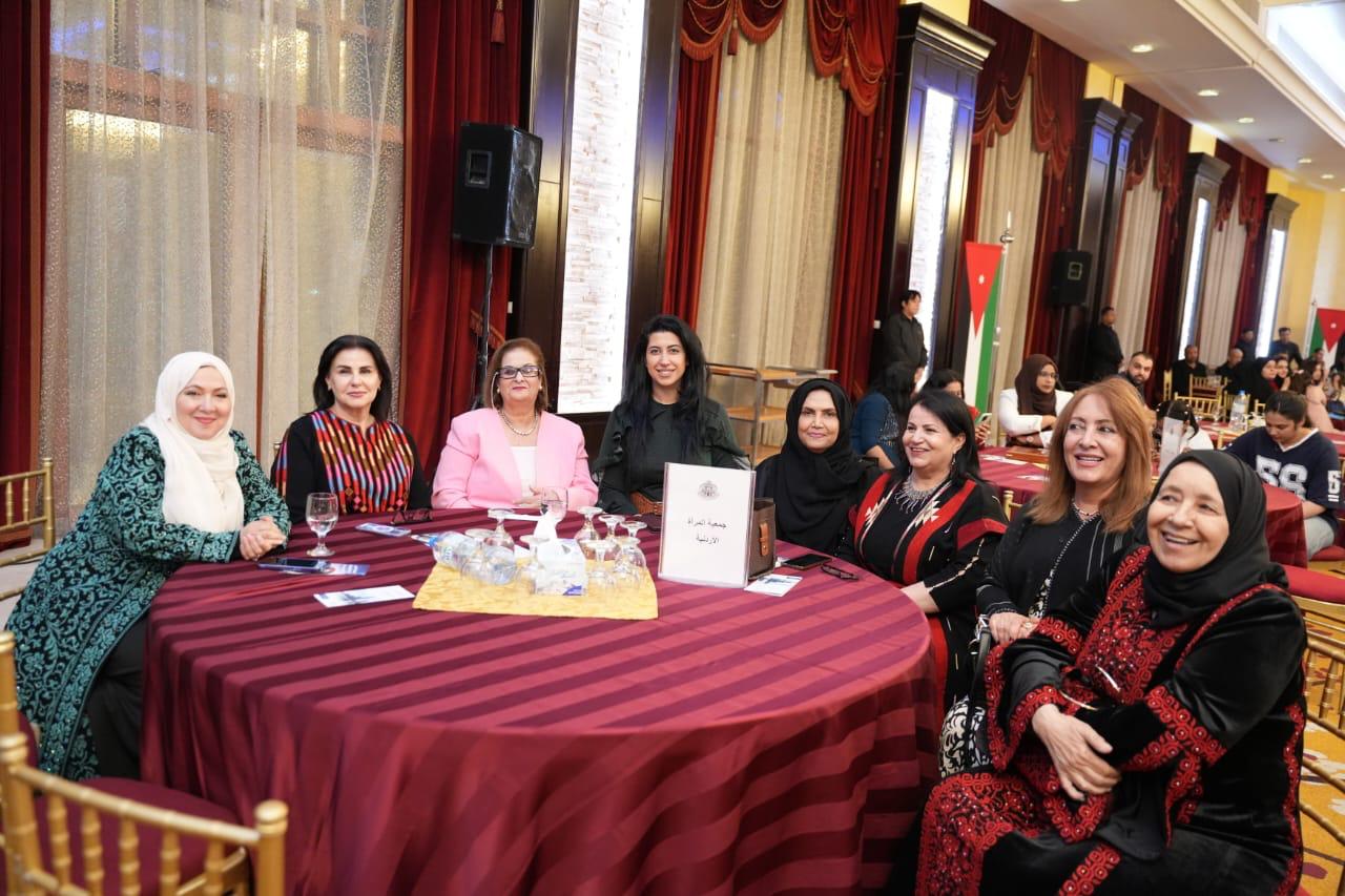 Madar Al-Saa Images 0.3564844956626114