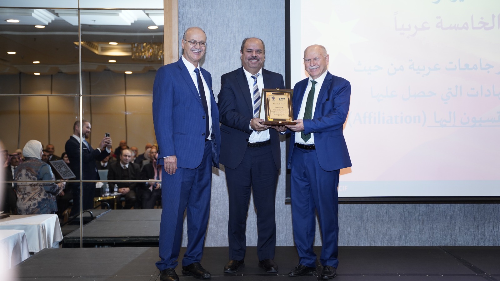 Madar Al-Saa Images 0.645423735943819