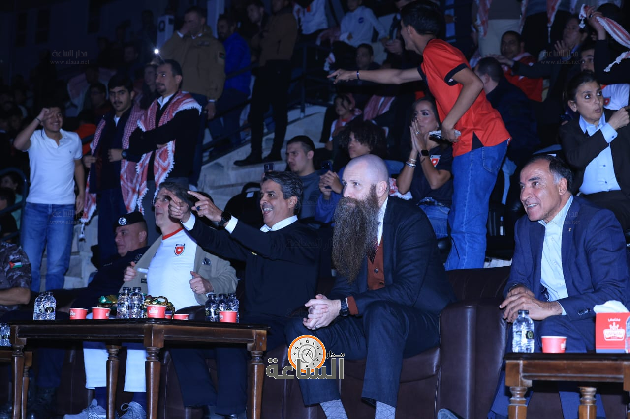 Madar Al-Saa Images 0.8808338965493382