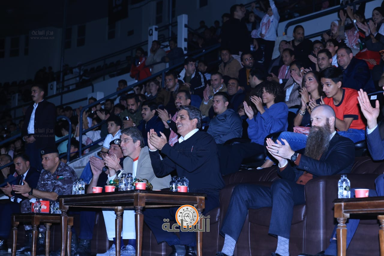 Madar Al-Saa Images 0.7099299318703305