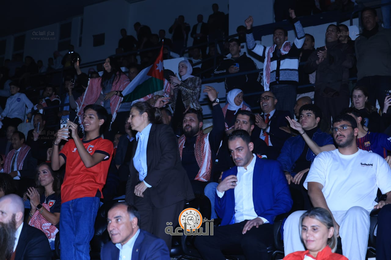 Madar Al-Saa Images 0.3214292044593