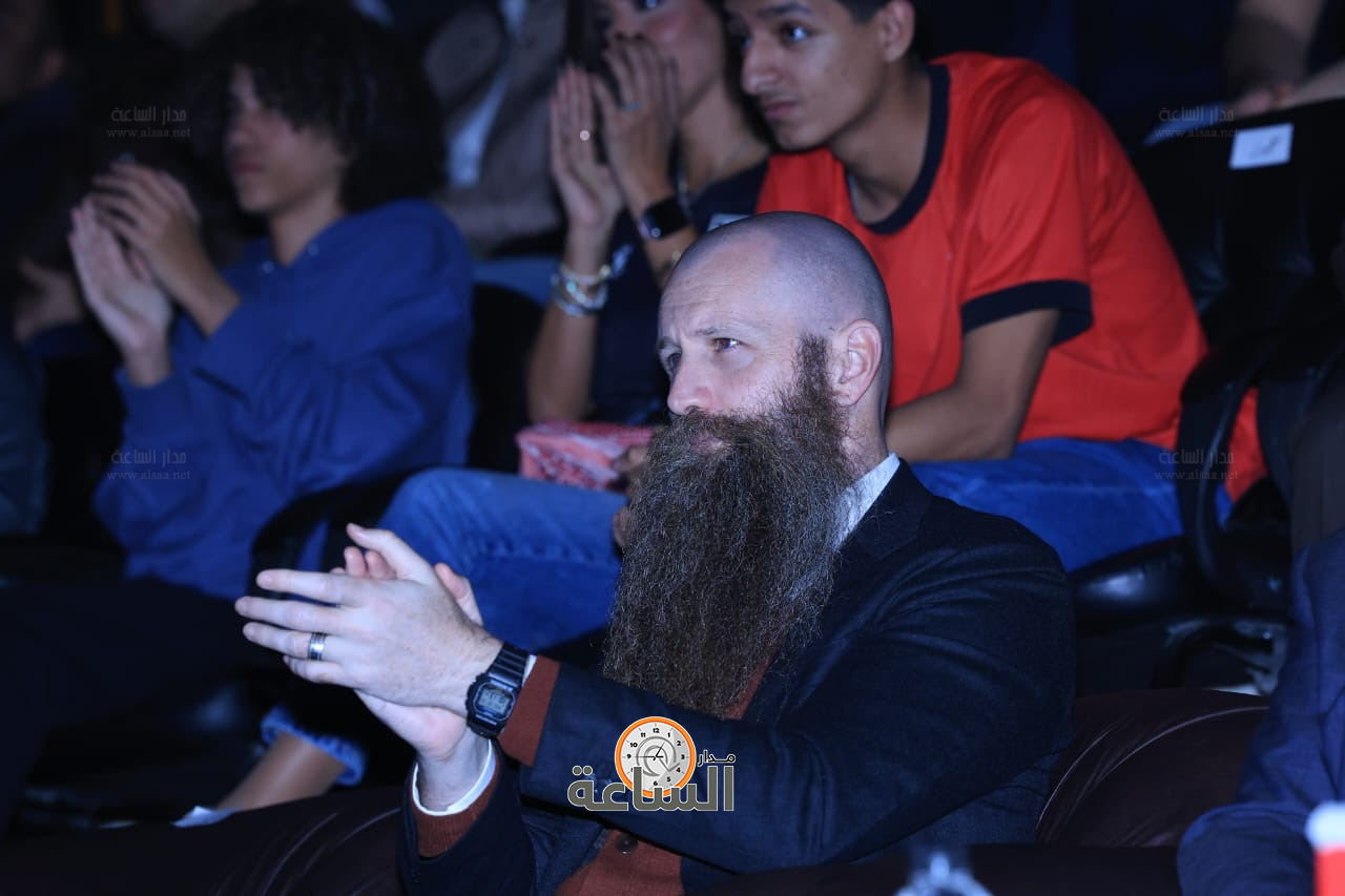 Madar Al-Saa Images 0.5586680042352401