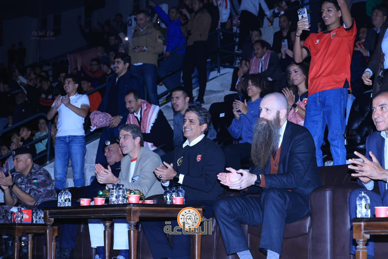 Madar Al-Saa Images 0.19437468489797316