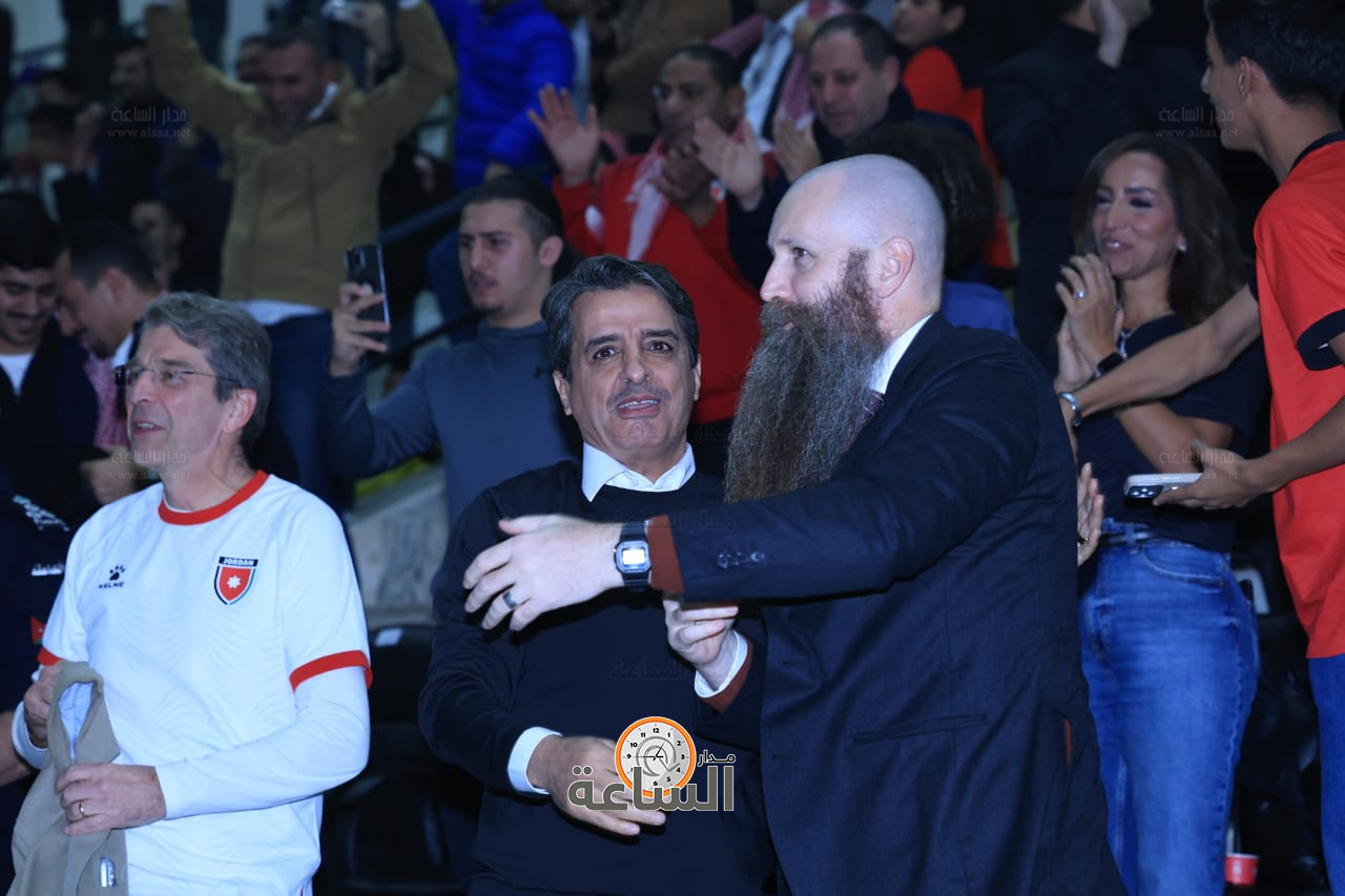 Madar Al-Saa Images 0.6790115155799368