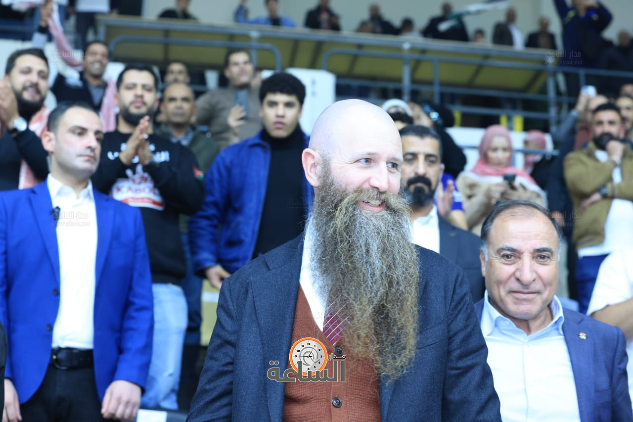 Madar Al-Saa Images 0.019458784381401473