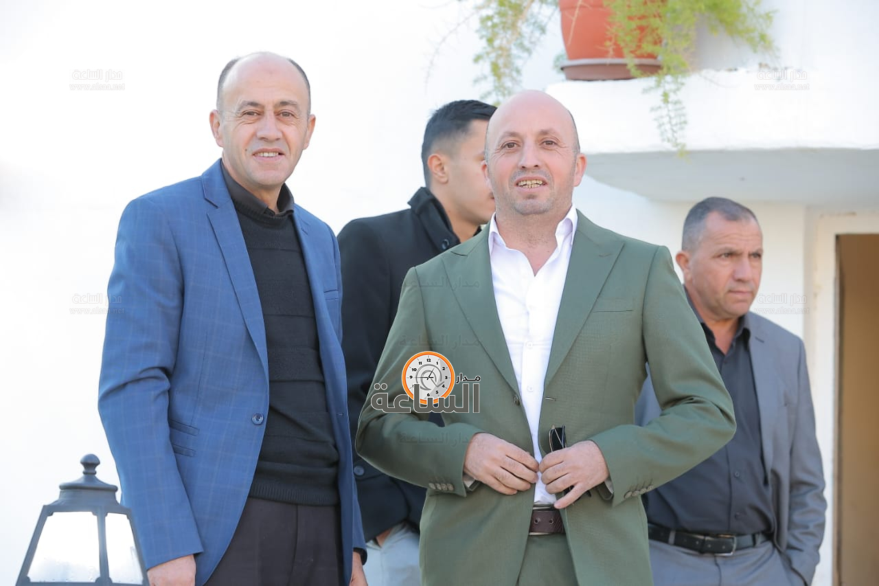 Madar Al-Saa Images 0.4992648473681788