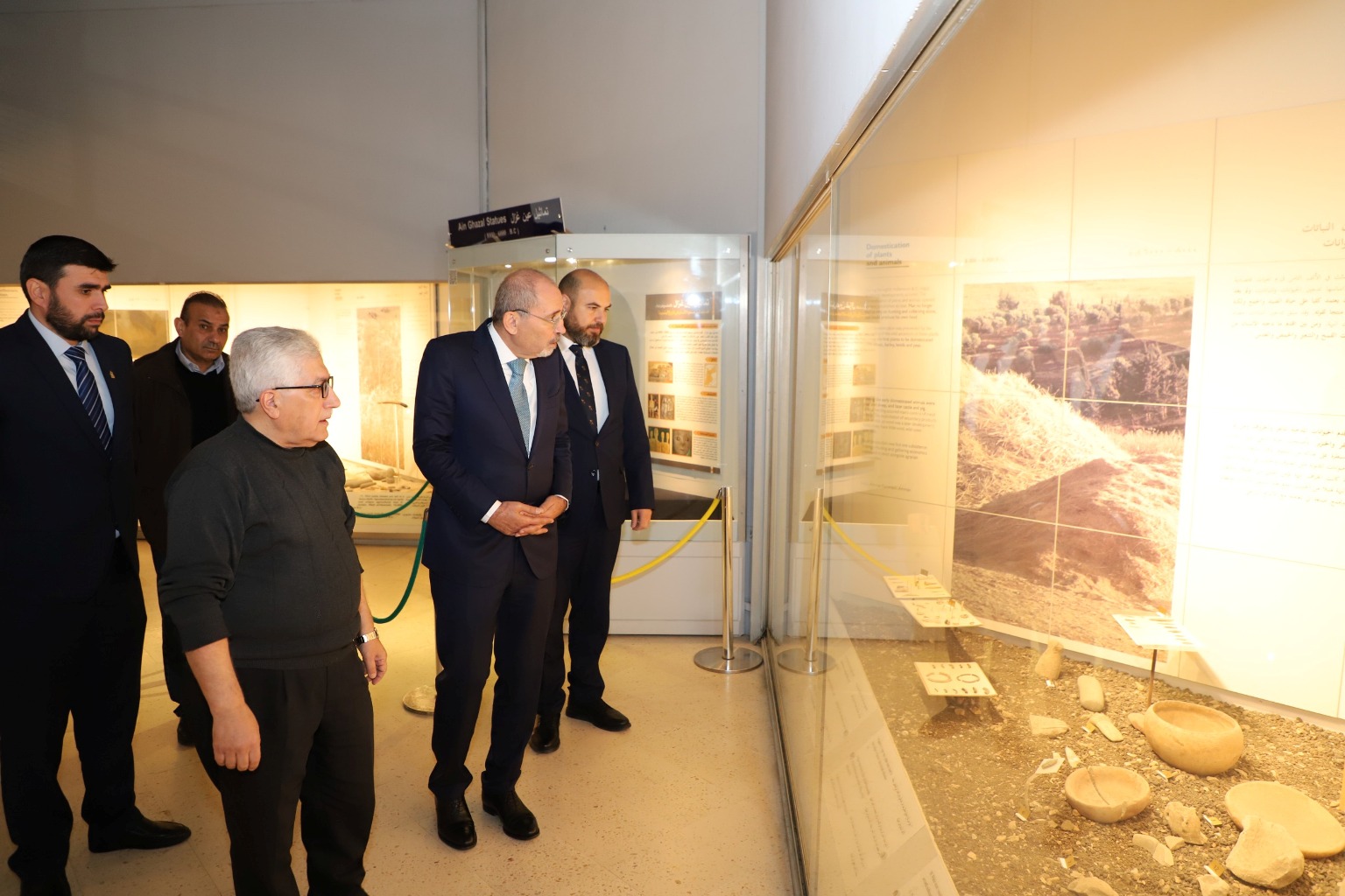 Madar Al-Saa Images 0.8620973049881706