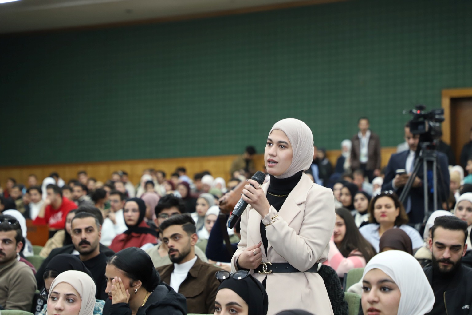 Madar Al-Saa Images 0.12947267605297652