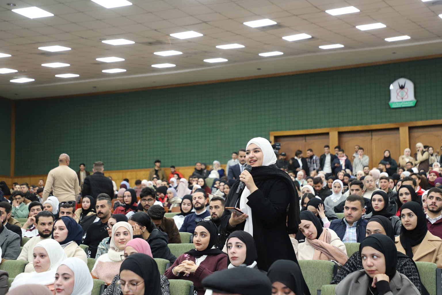 Madar Al-Saa Images 0.46096021071597715