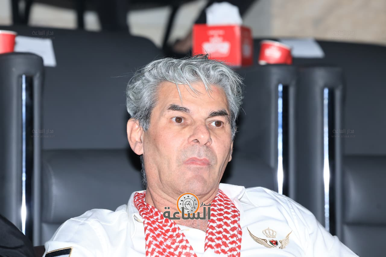 Madar Al-Saa Images 0.7768783370496086