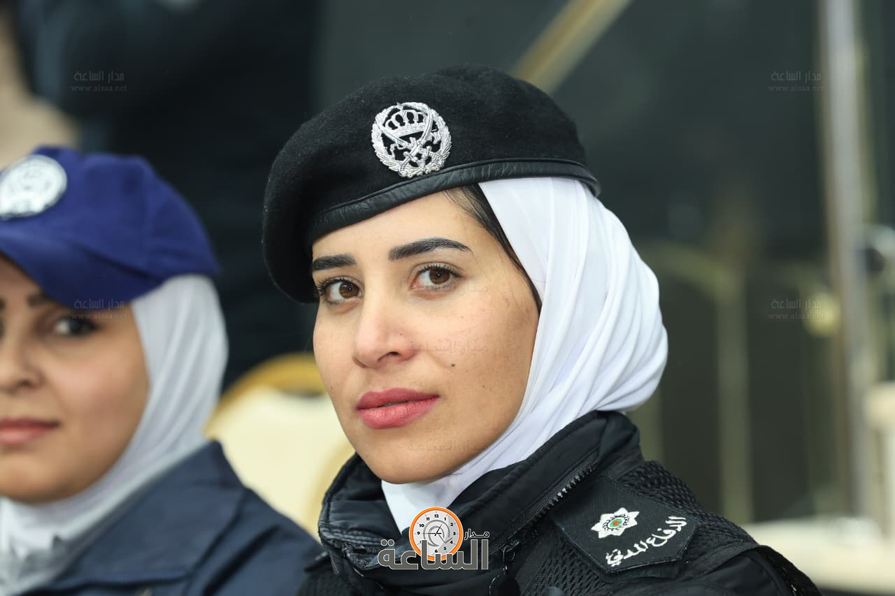 Madar Al-Saa Images 0.24534596360429162