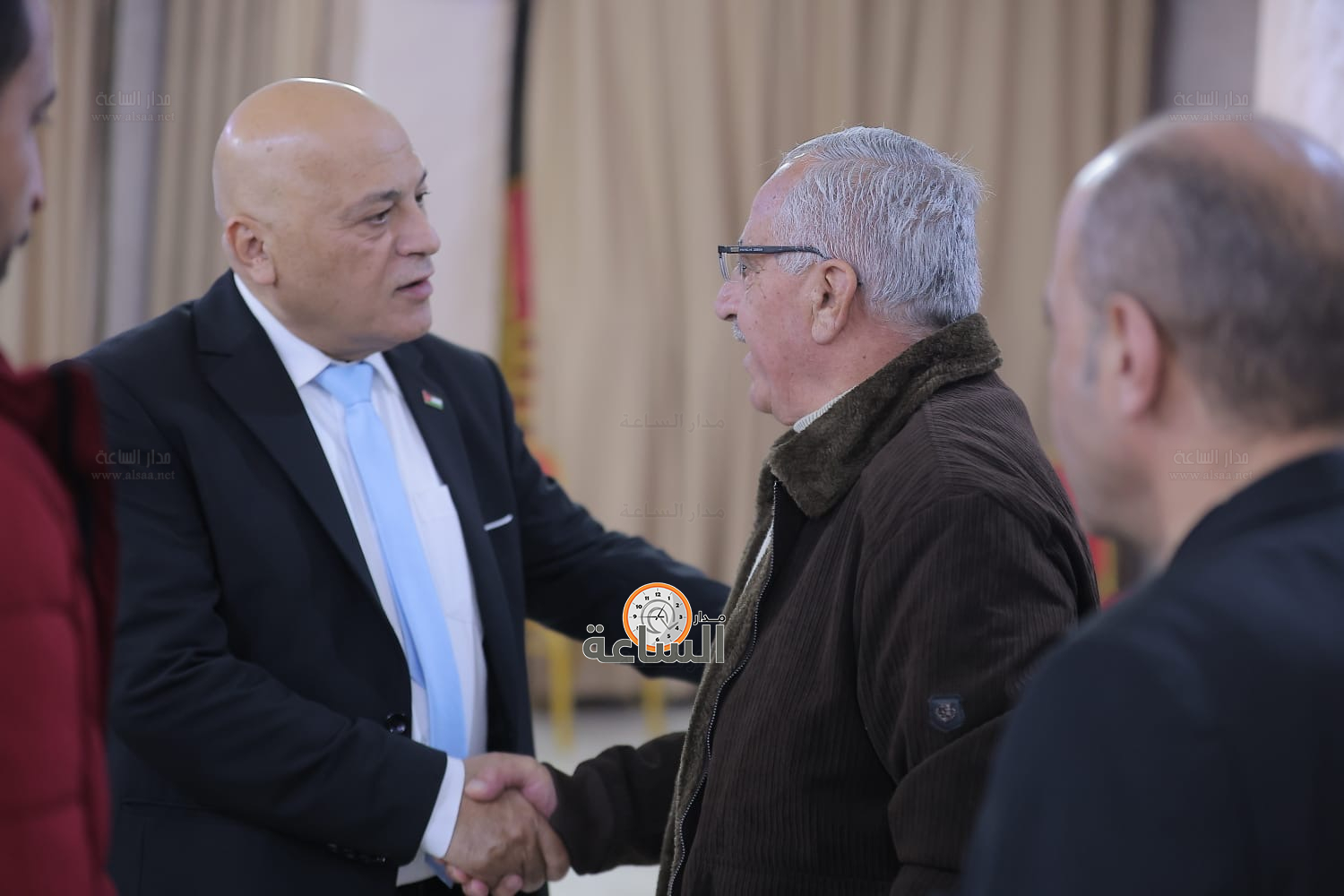 Madar Al-Saa Images 0.41533952410978603