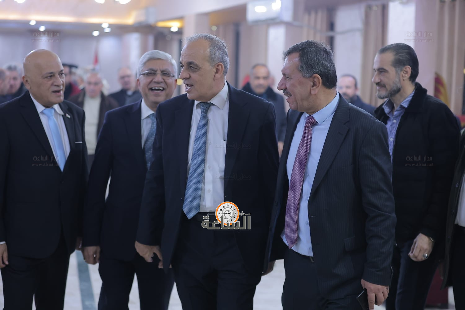 Madar Al-Saa Images 0.1682965023171662