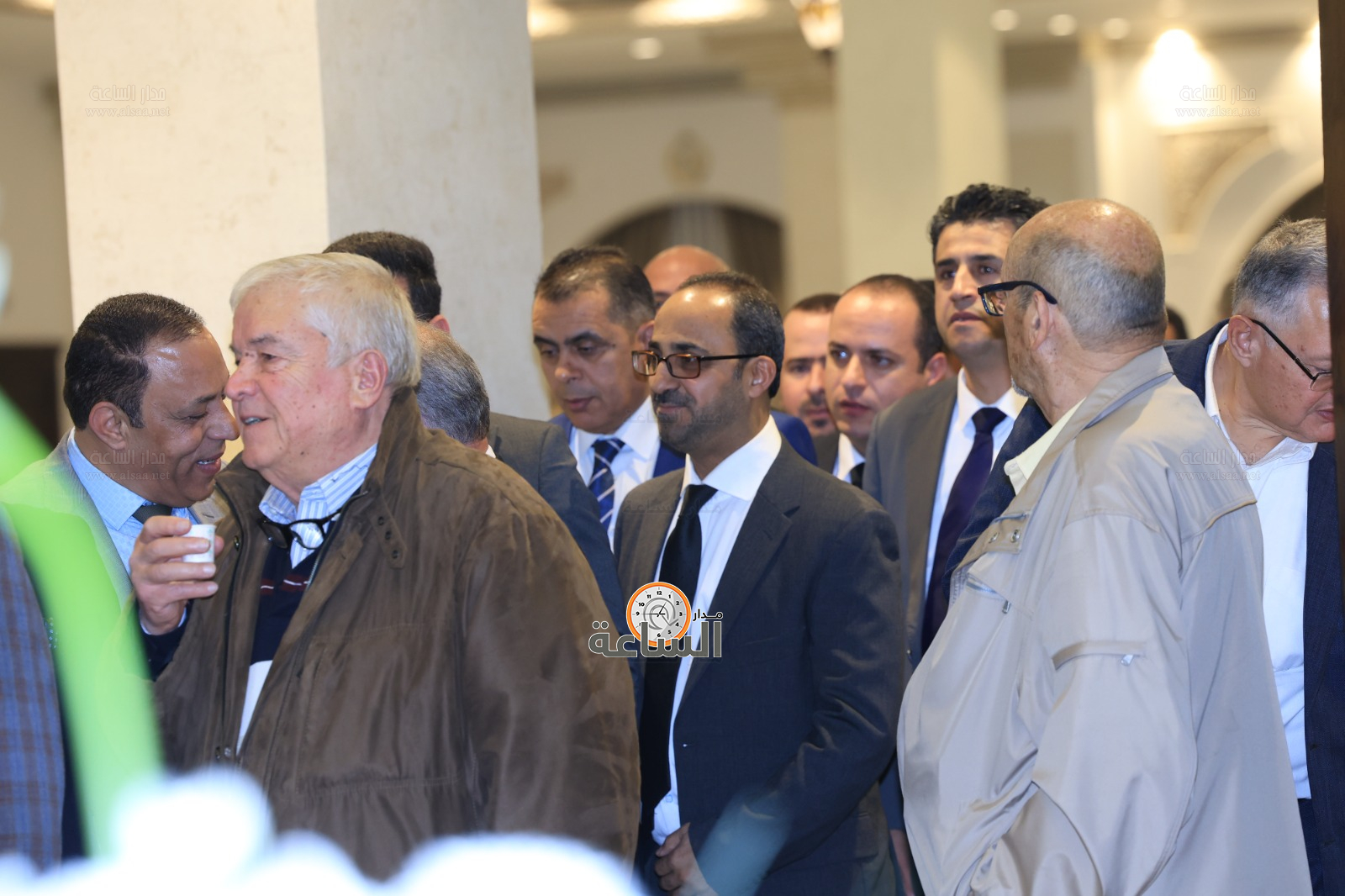 Madar Al-Saa Images 0.09282524204081621