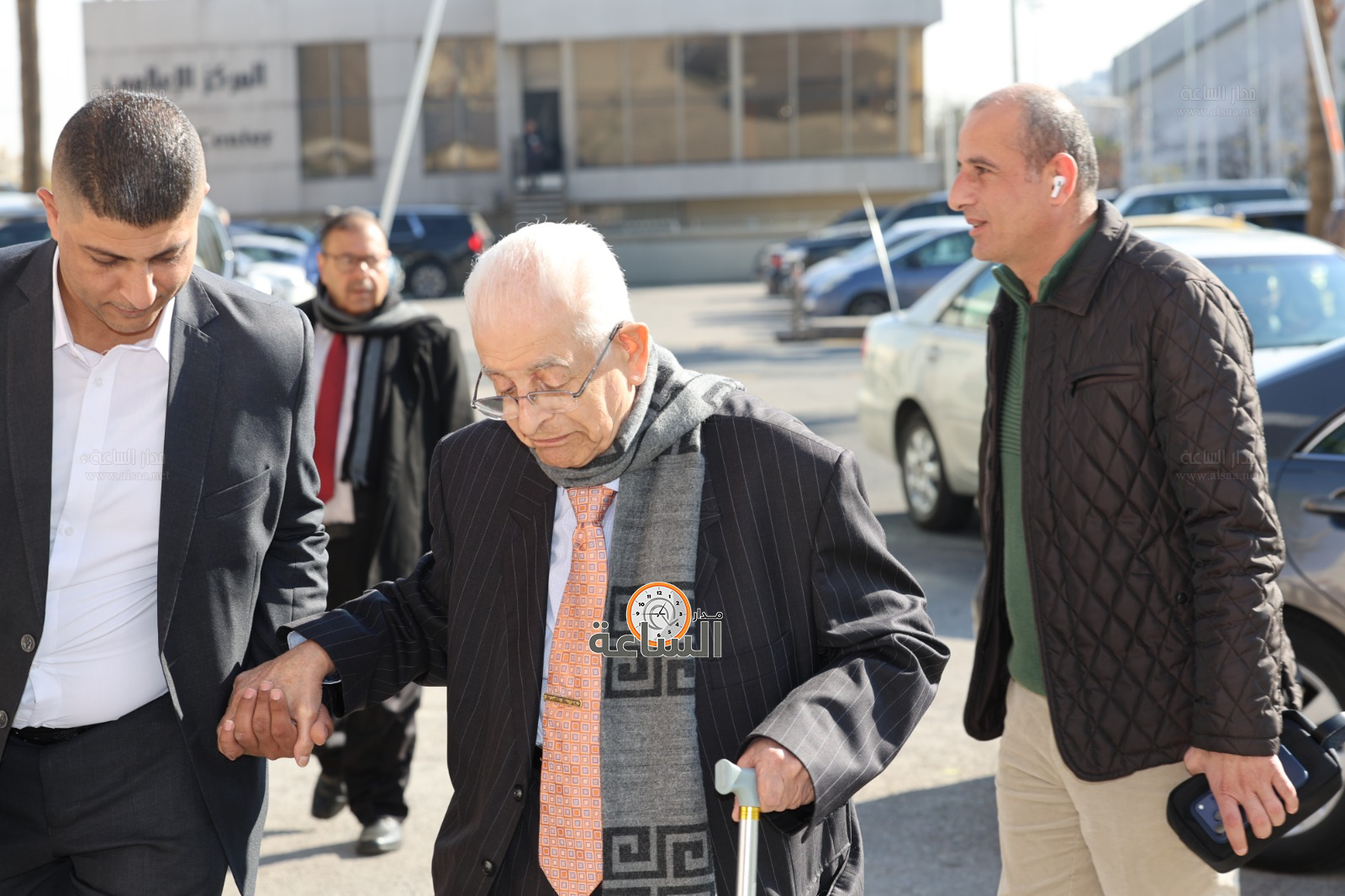 Madar Al-Saa Images 0.5127199662612366