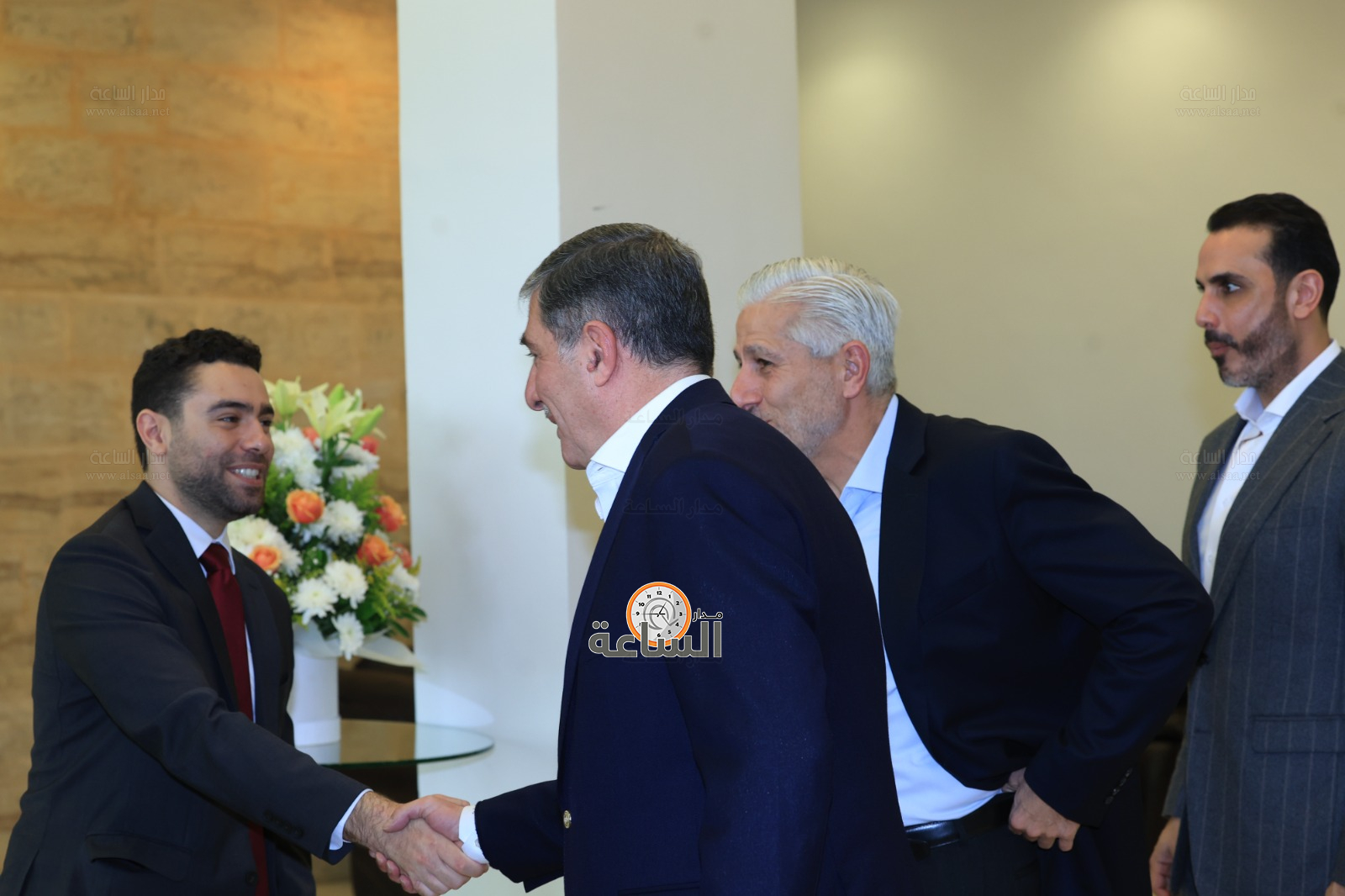 Madar Al-Saa Images 0.04378087935859465