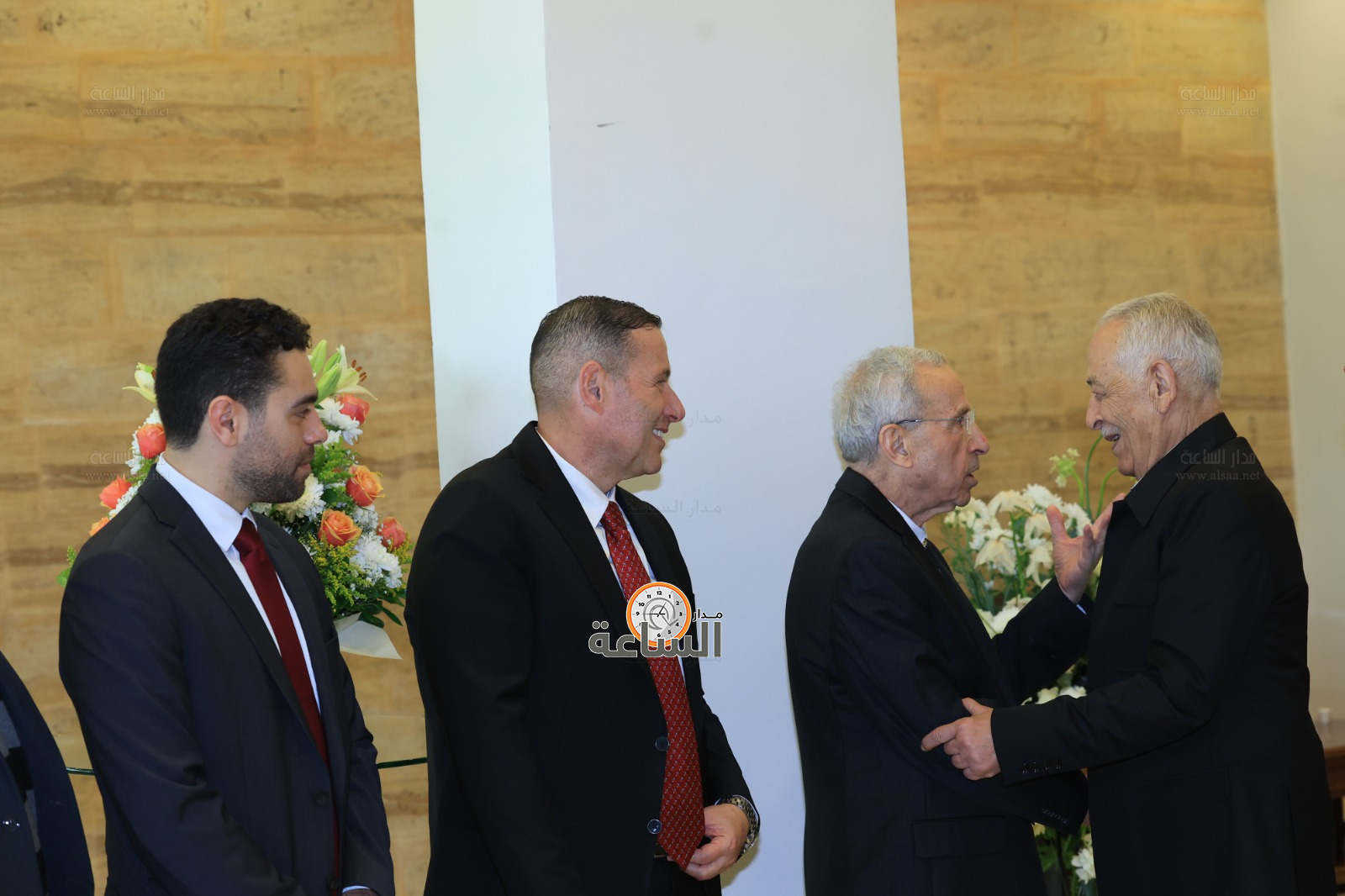 Madar Al-Saa Images 0.5550570179463062