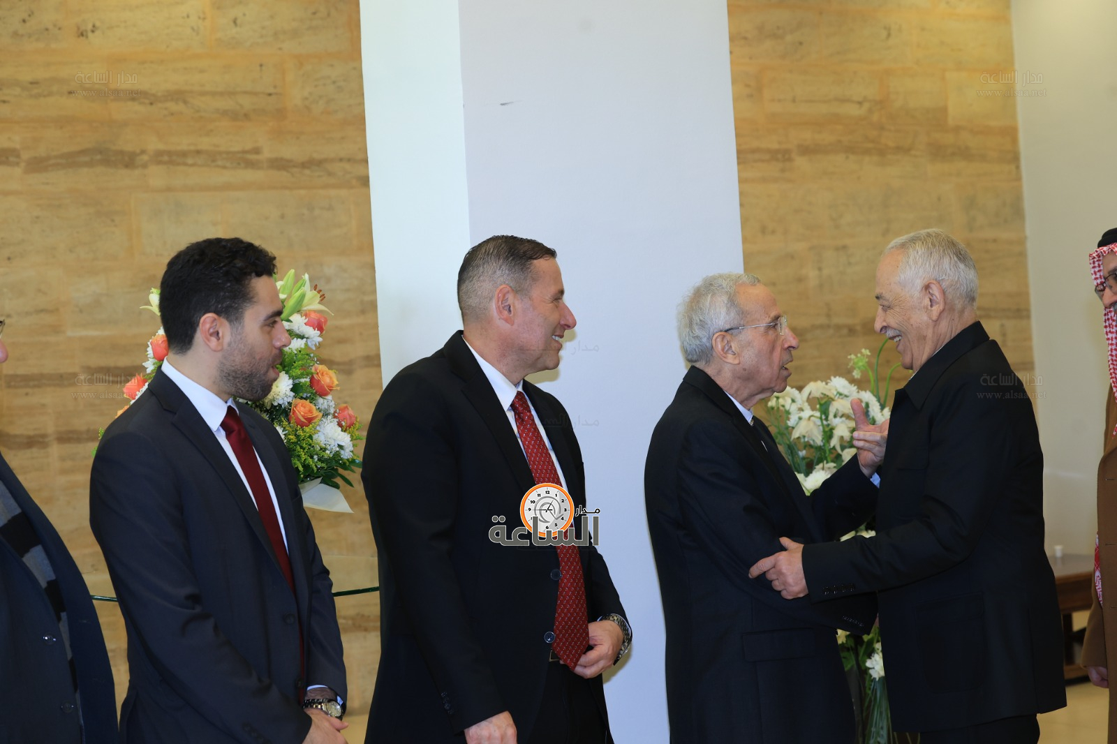 Madar Al-Saa Images 0.6241568708546322