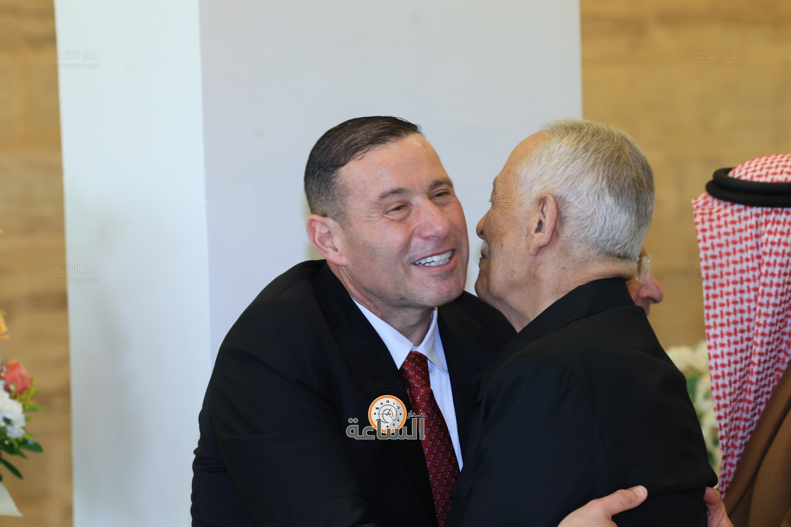 Madar Al-Saa Images 0.503738845229937