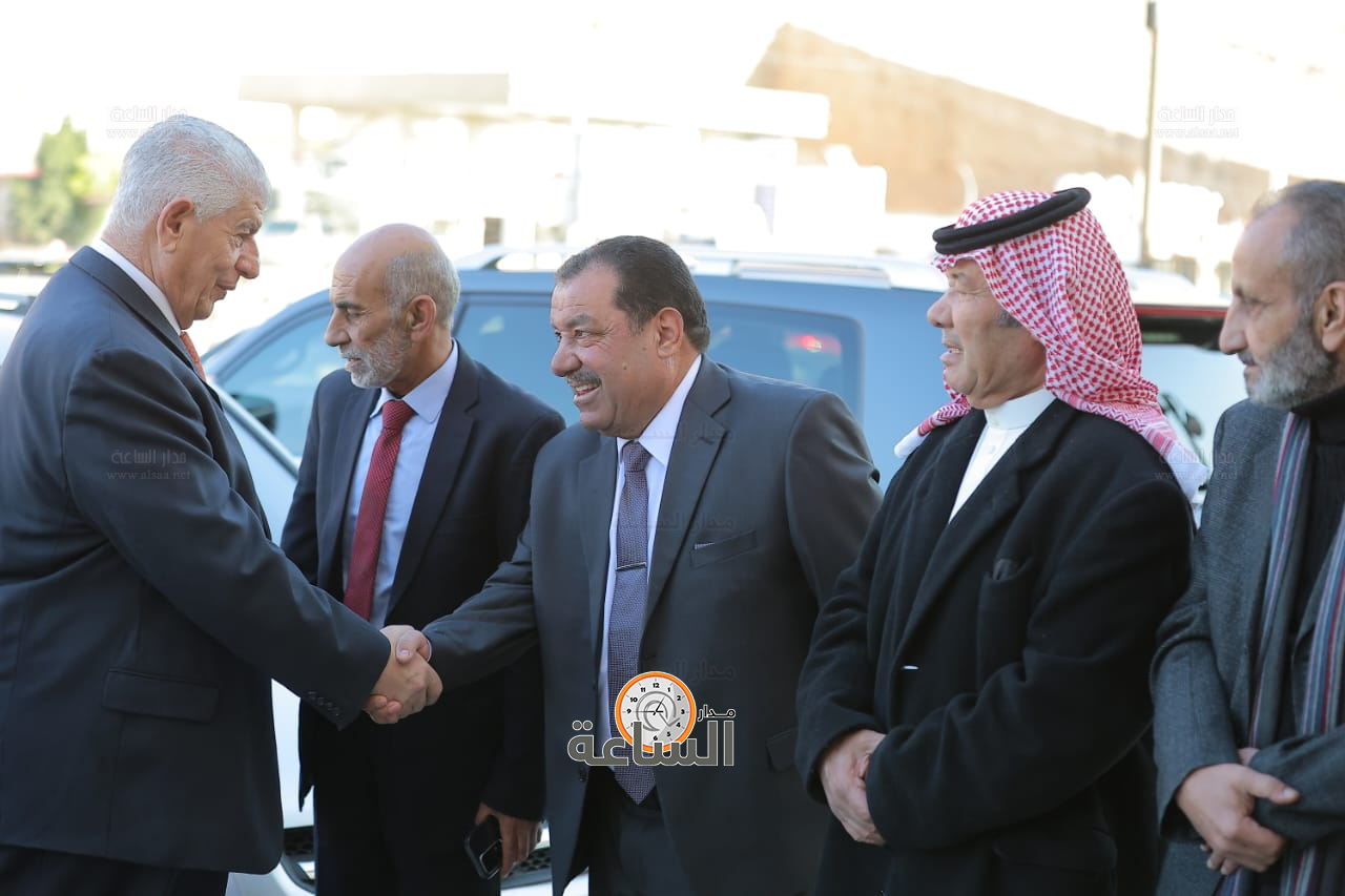 Madar Al-Saa Images 0.536433817079834