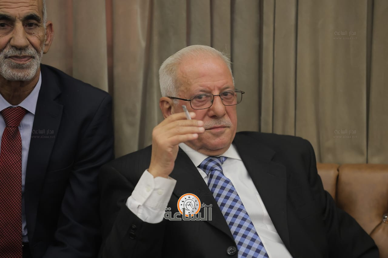 Madar Al-Saa Images 0.8250235483480045