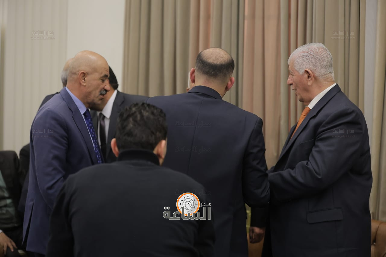 Madar Al-Saa Images 0.7281575564559888