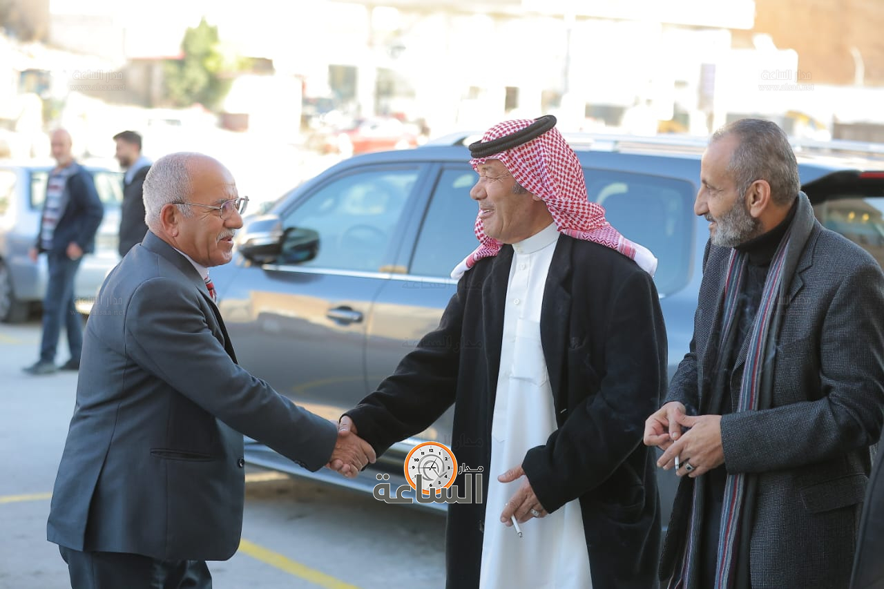 Madar Al-Saa Images 0.8705703032006331