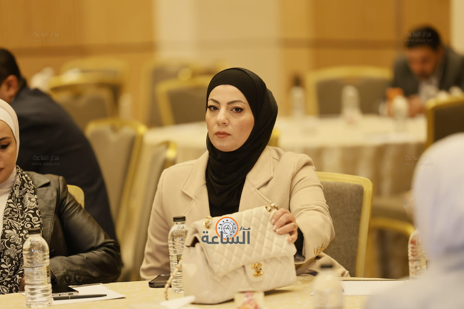 Madar Al-Saa Images 0.8000816613362338