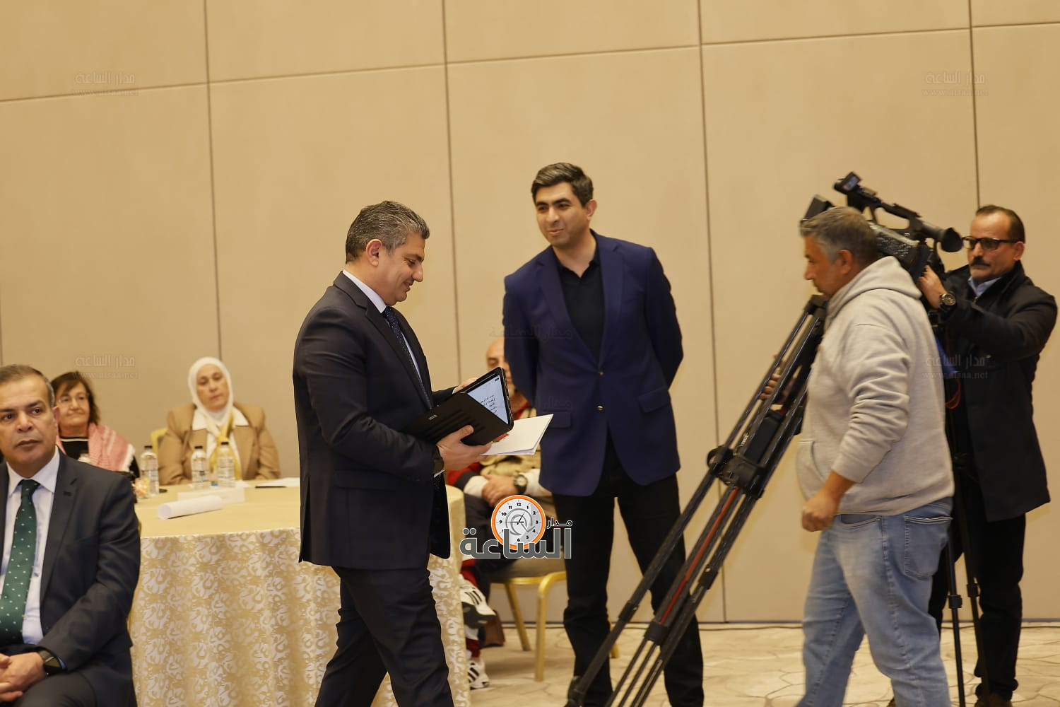 Madar Al-Saa Images 0.9578499794034326