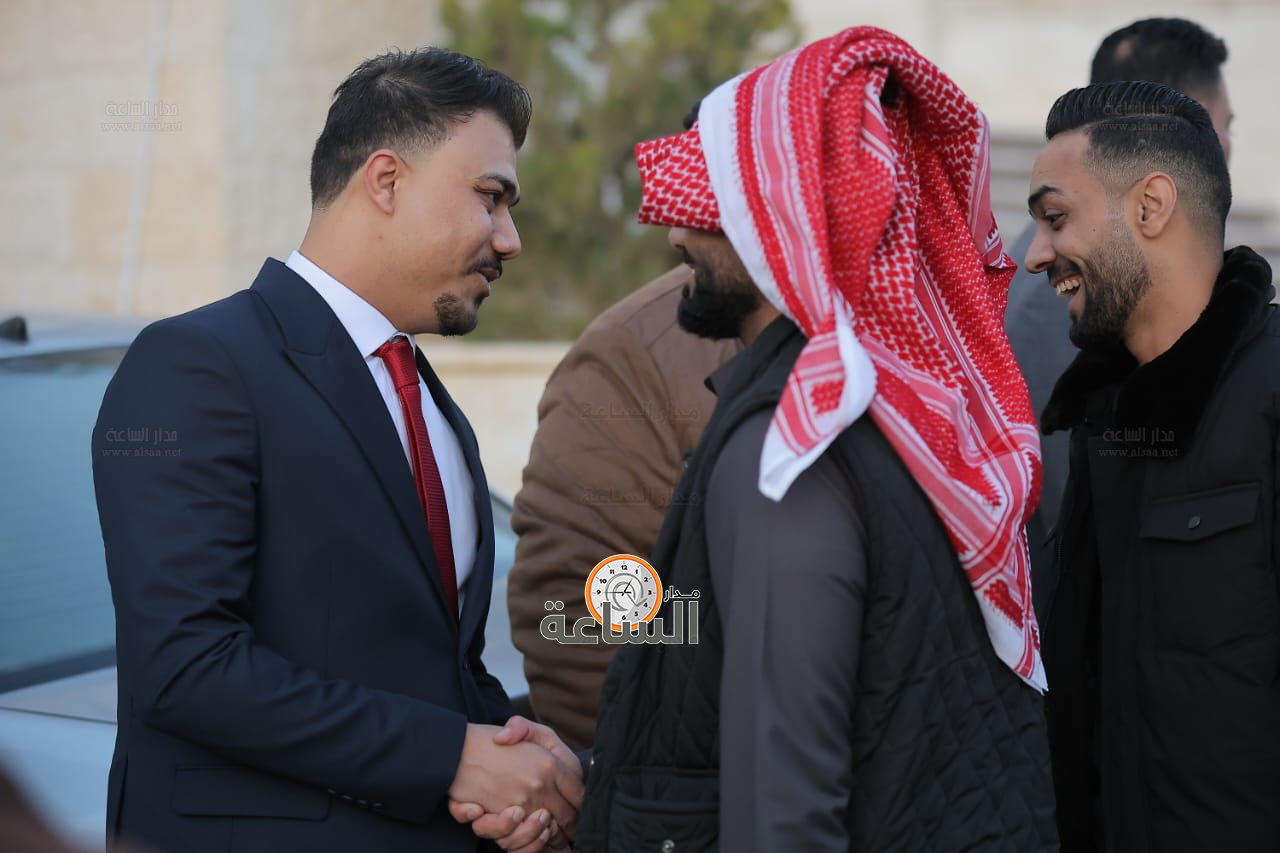 Madar Al-Saa Images 0.9893107382792075