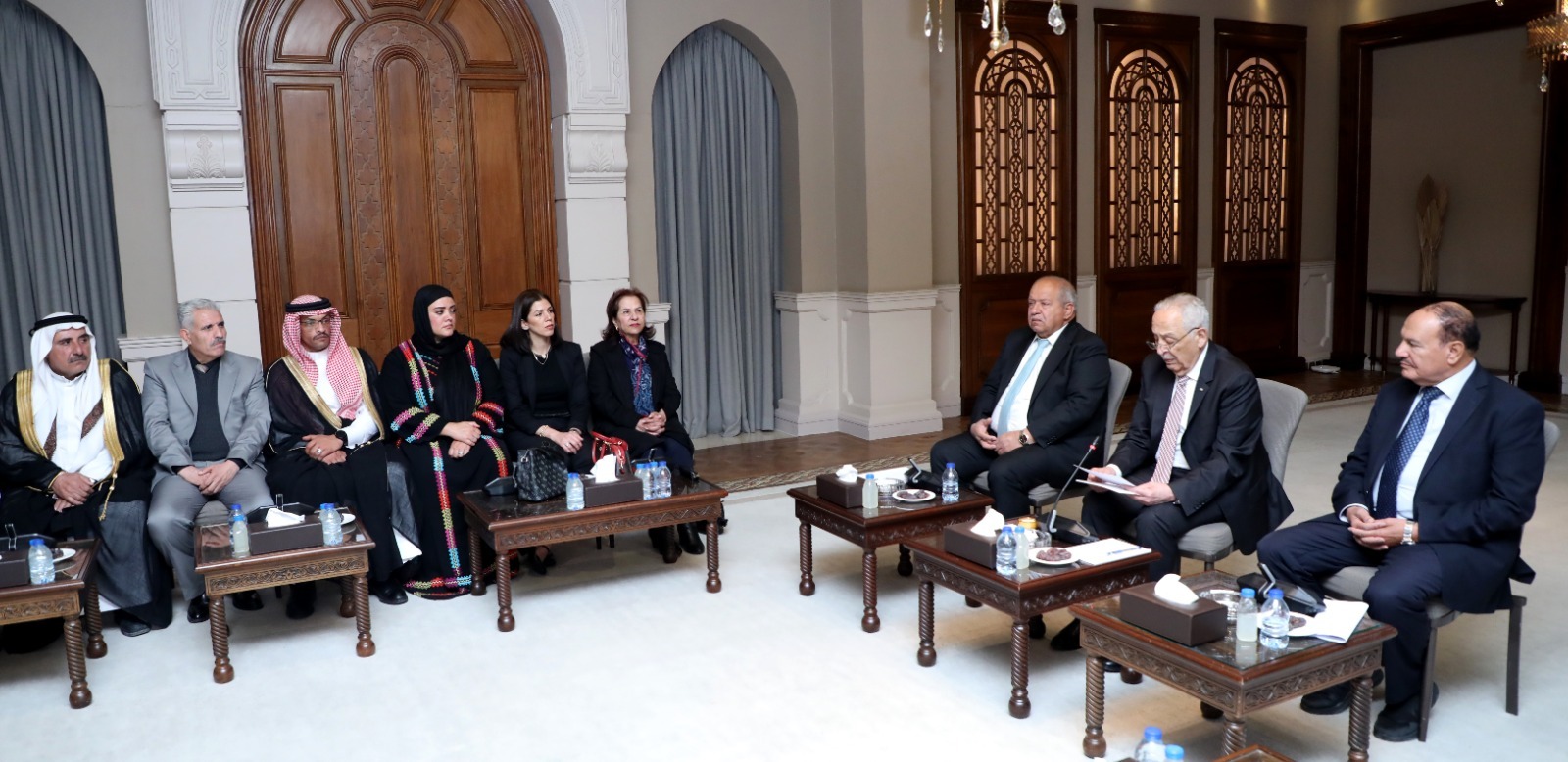 Madar Al-Saa Images 0.28012023335975444