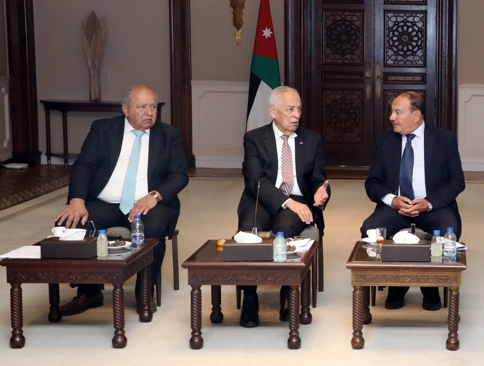 Madar Al-Saa Images 0.23723555706057964