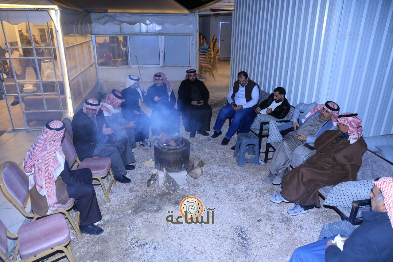 Madar Al-Saa Images 0.4170316598802353