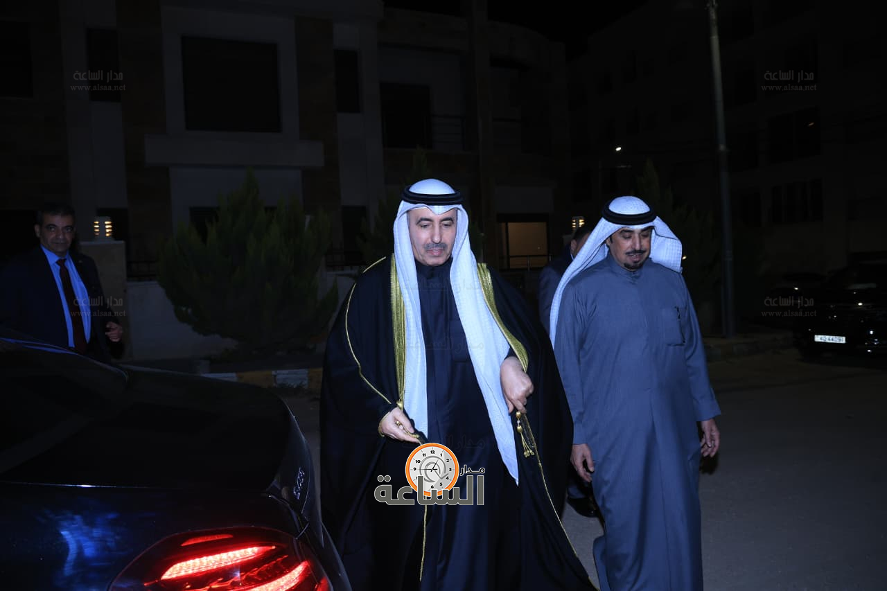 Madar Al-Saa Images 0.8835115419763311