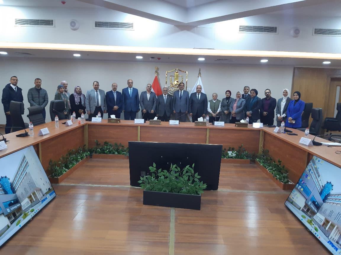 Madar Al-Saa Images 0.9368146111189131