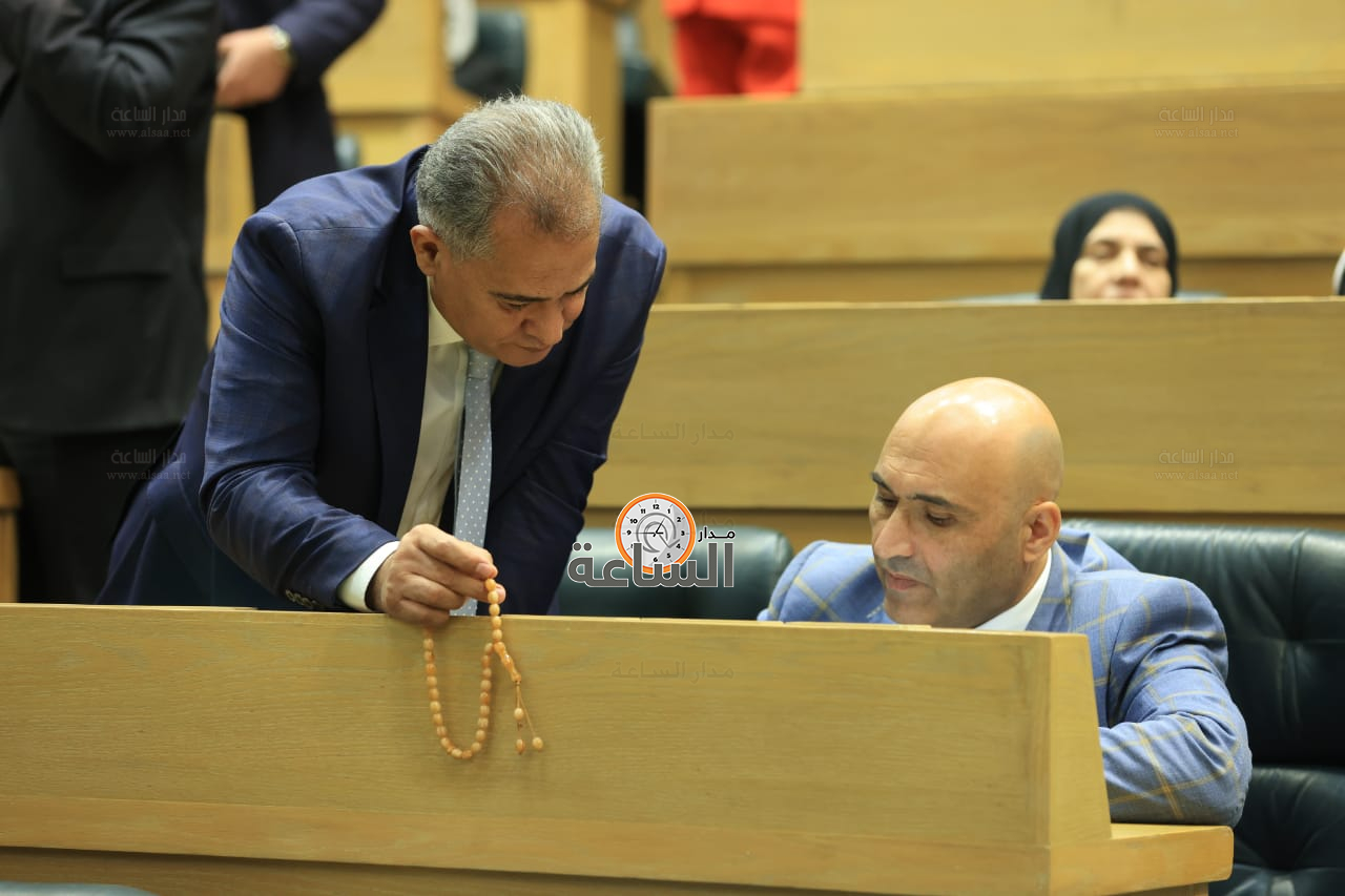 Madar Al-Saa Images 0.19676618408713598