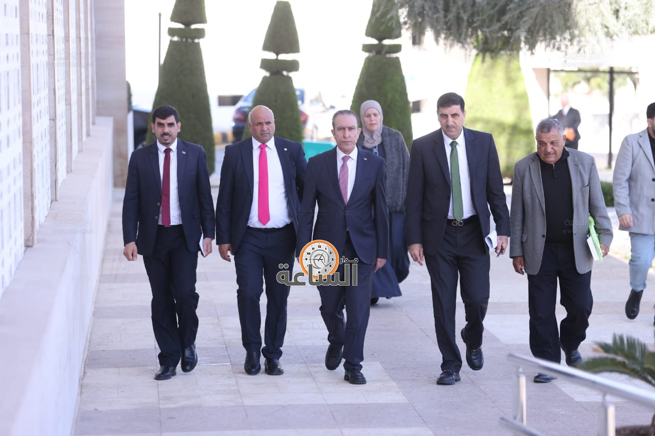 Madar Al-Saa Images 0.3943405450031059