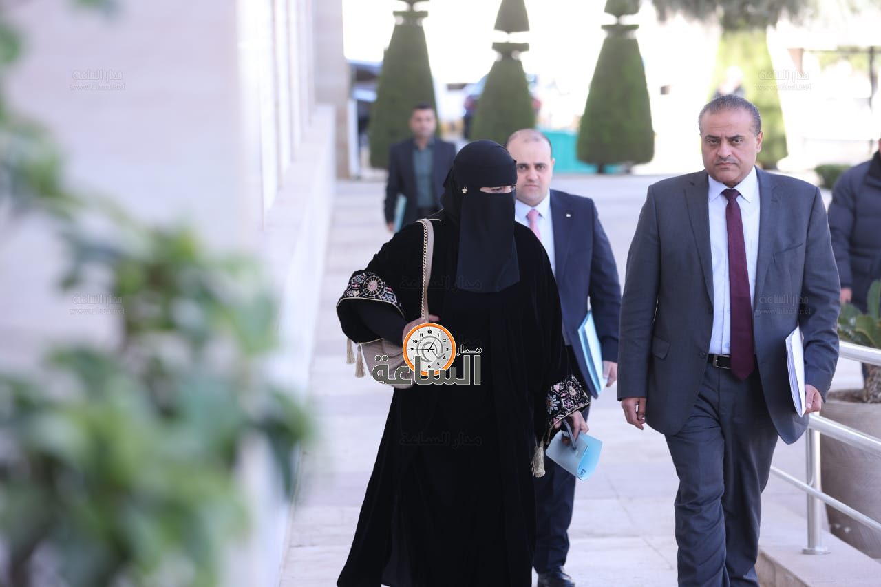 Madar Al-Saa Images 0.8307427040359344