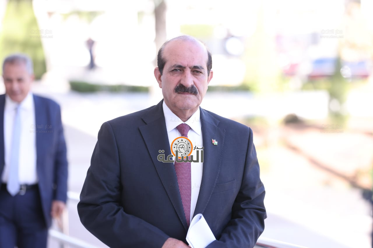 Madar Al-Saa Images 0.4164597003318161