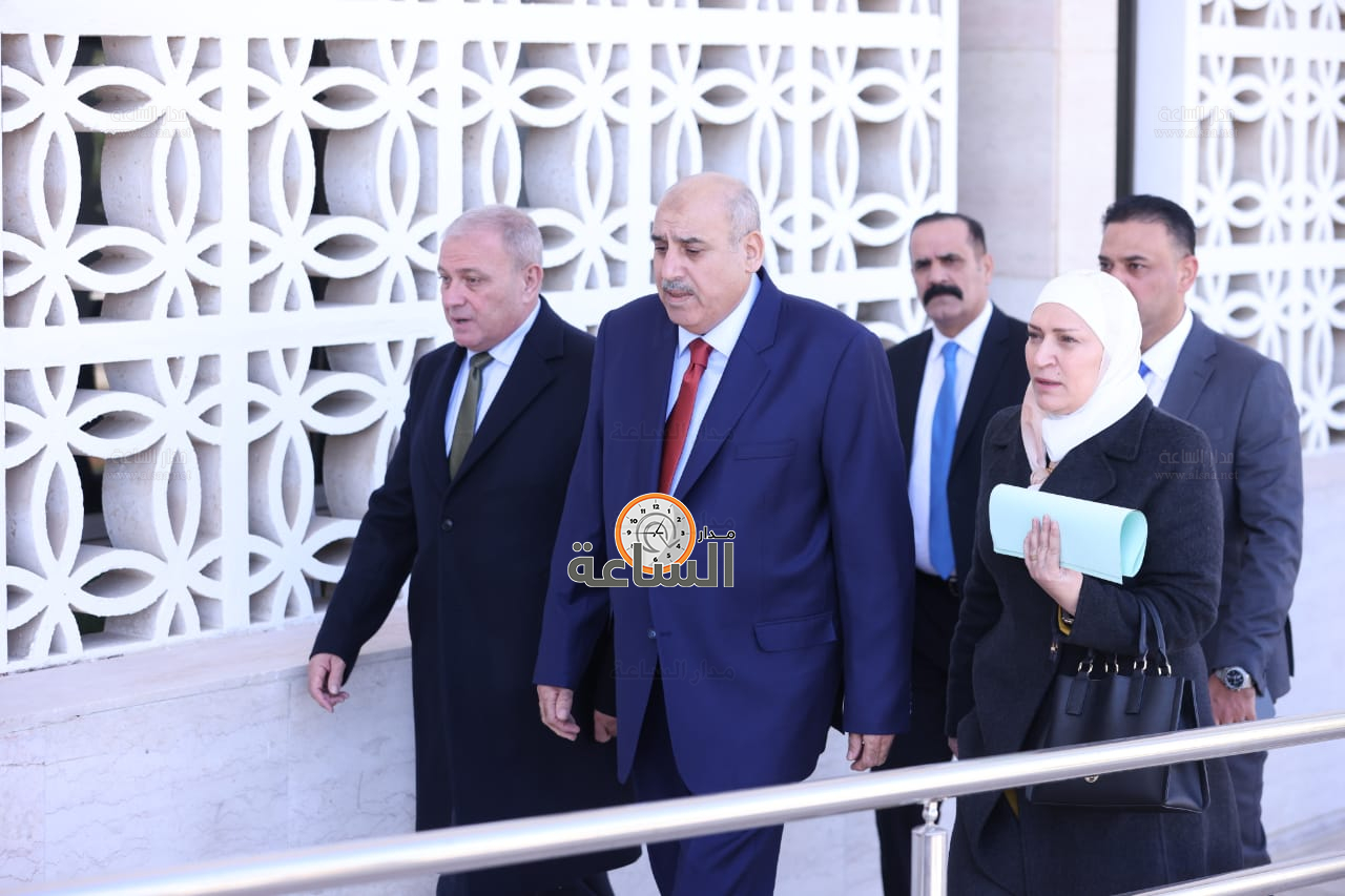 Madar Al-Saa Images 0.35289836319155976