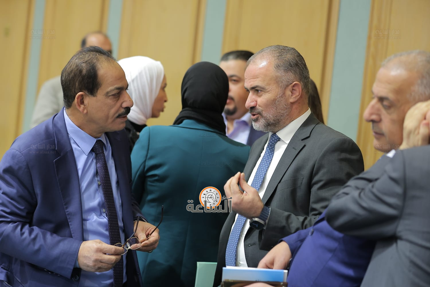 Madar Al-Saa Images 0.47919301336431286