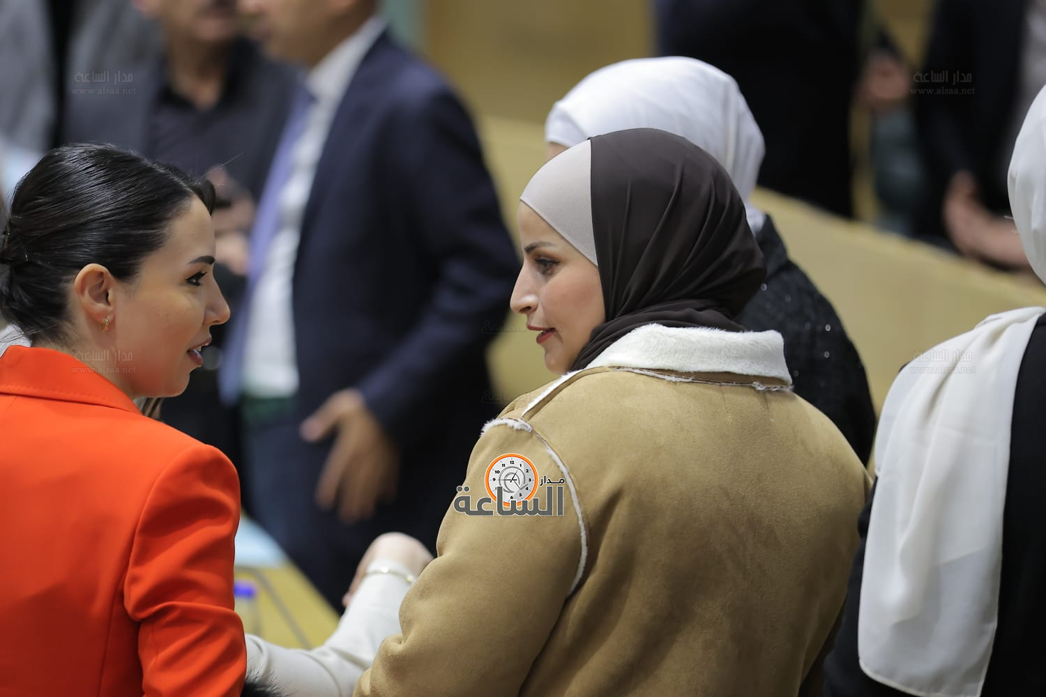 Madar Al-Saa Images 0.1696497768516374